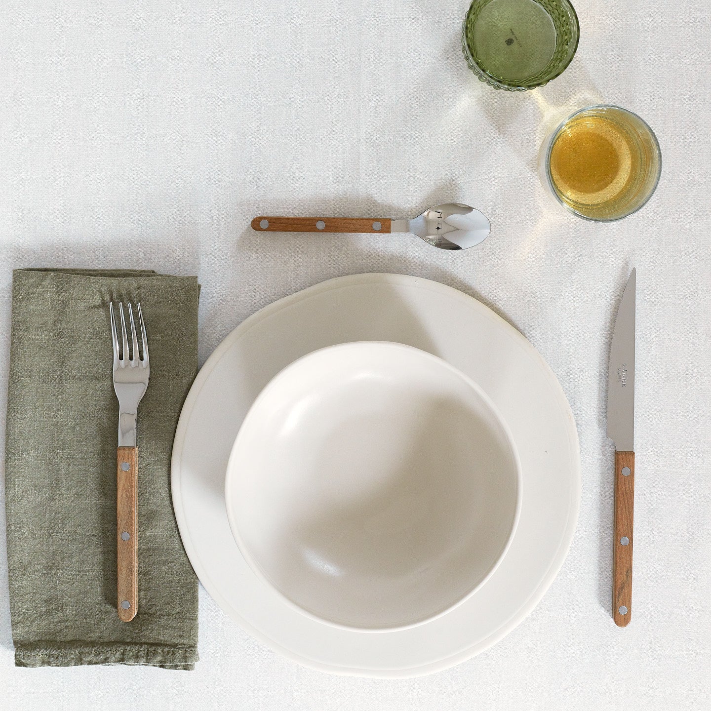 Atelier Dinnerware, 16 Piece Set - Image 6