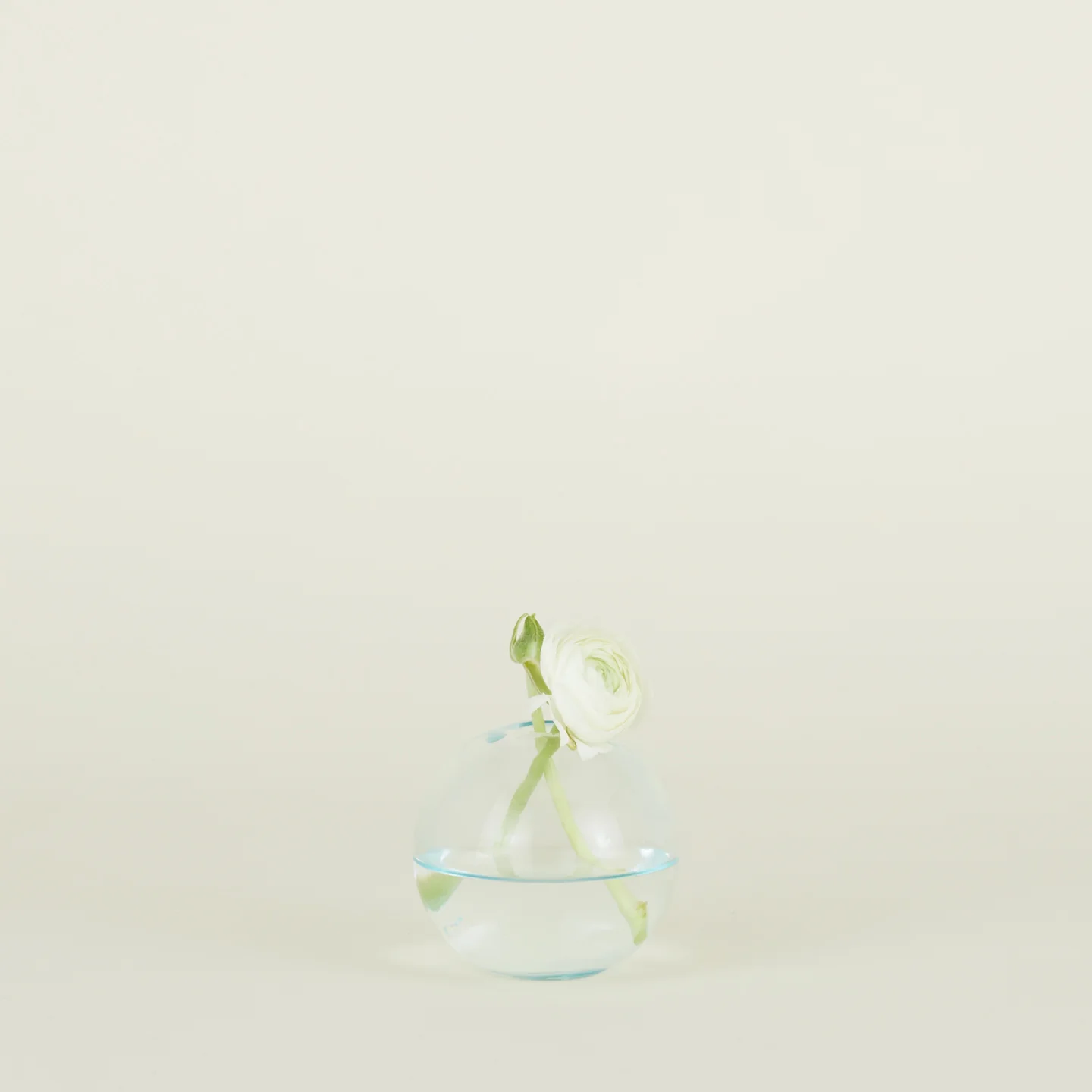 Aurora Sphere Vase - Sky - Image 5