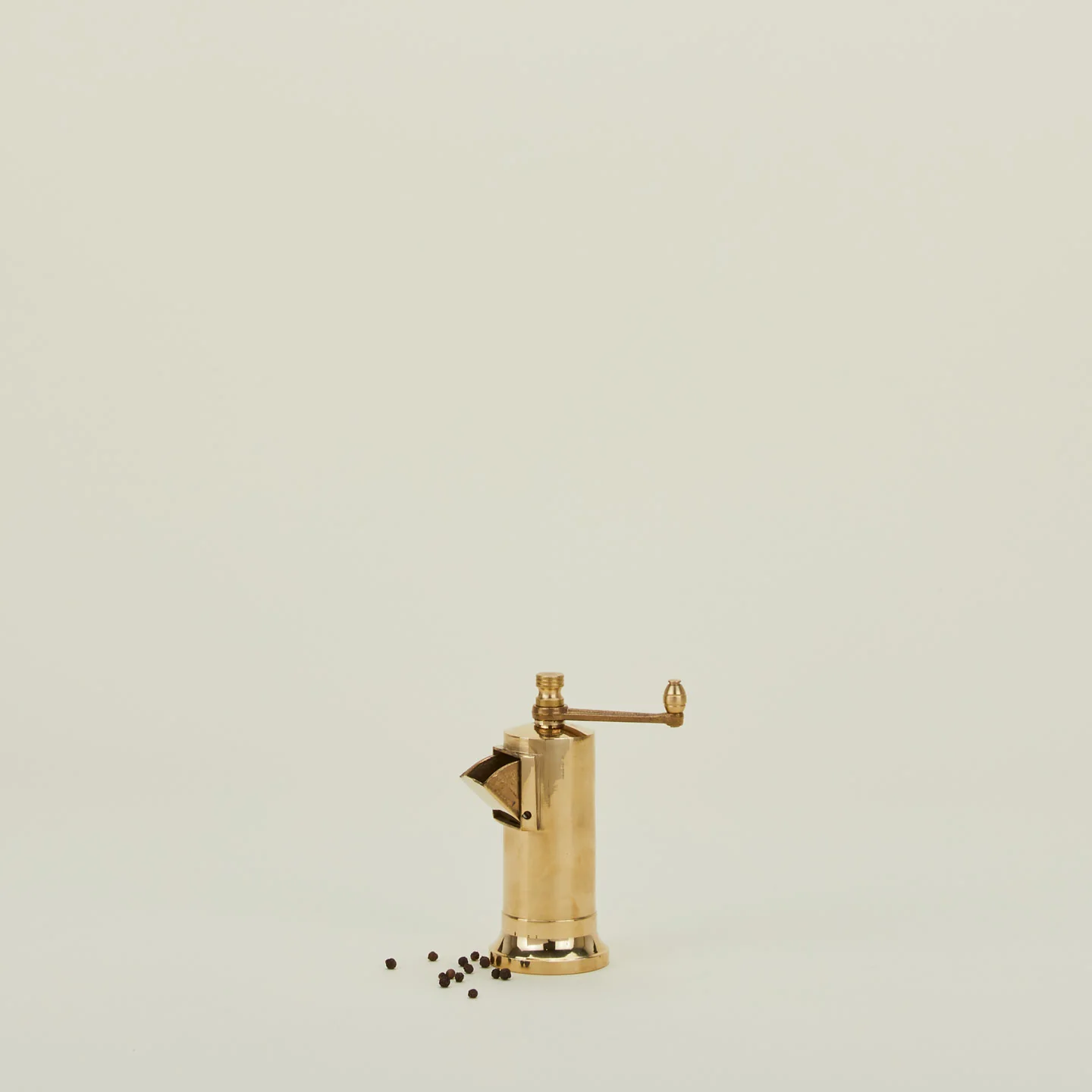 Brass Chef Grinder - Image 2