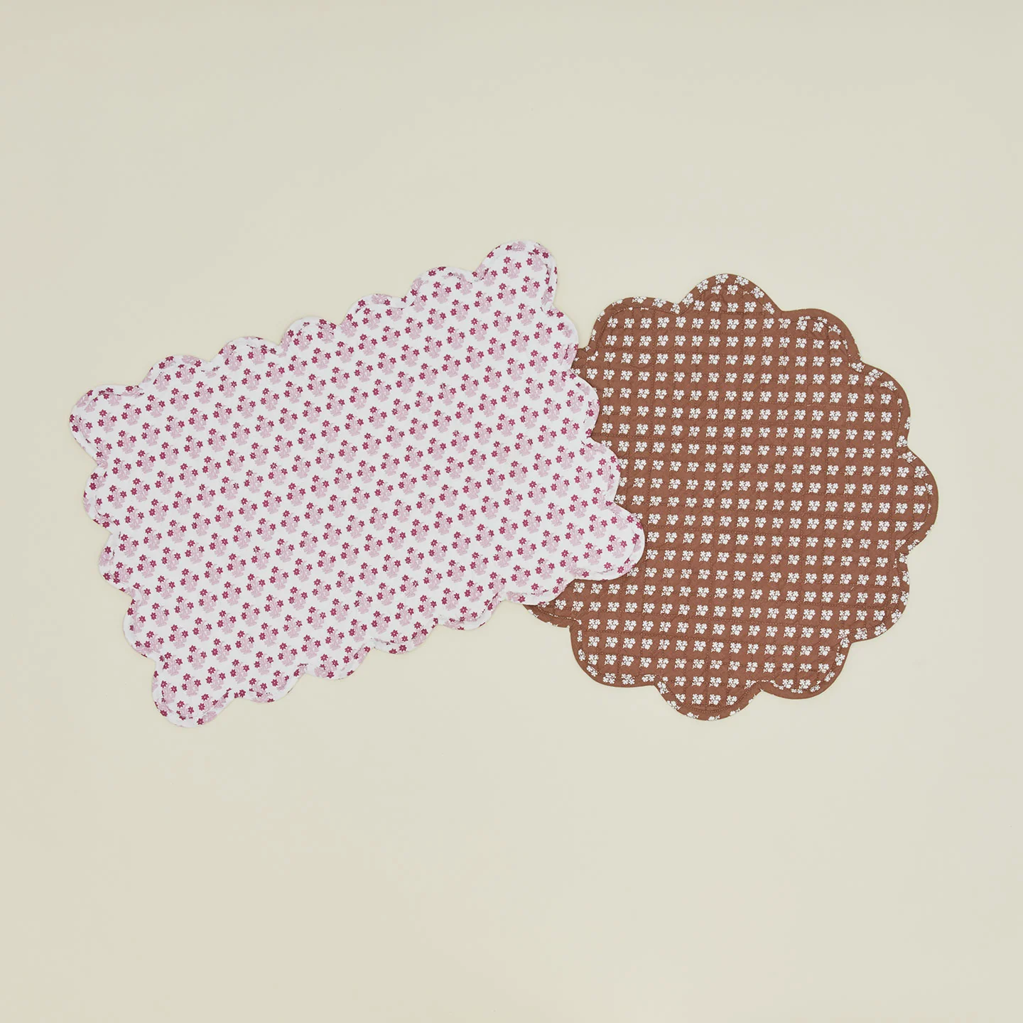 Constance Wavy Quilted Placemat - Image 6