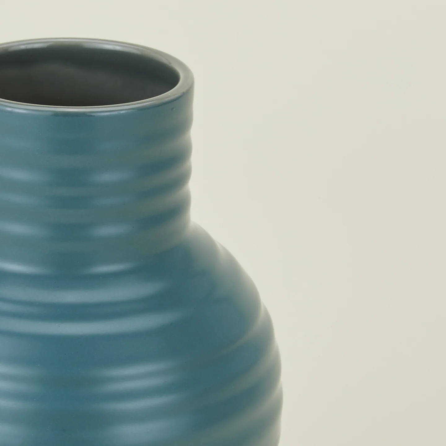 Essential Ceramic Vase - Peacock - Image 3