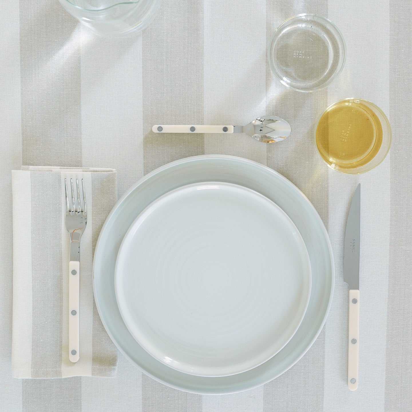 Essential Dinner Plate, Set of 4 - Bone - Image 4