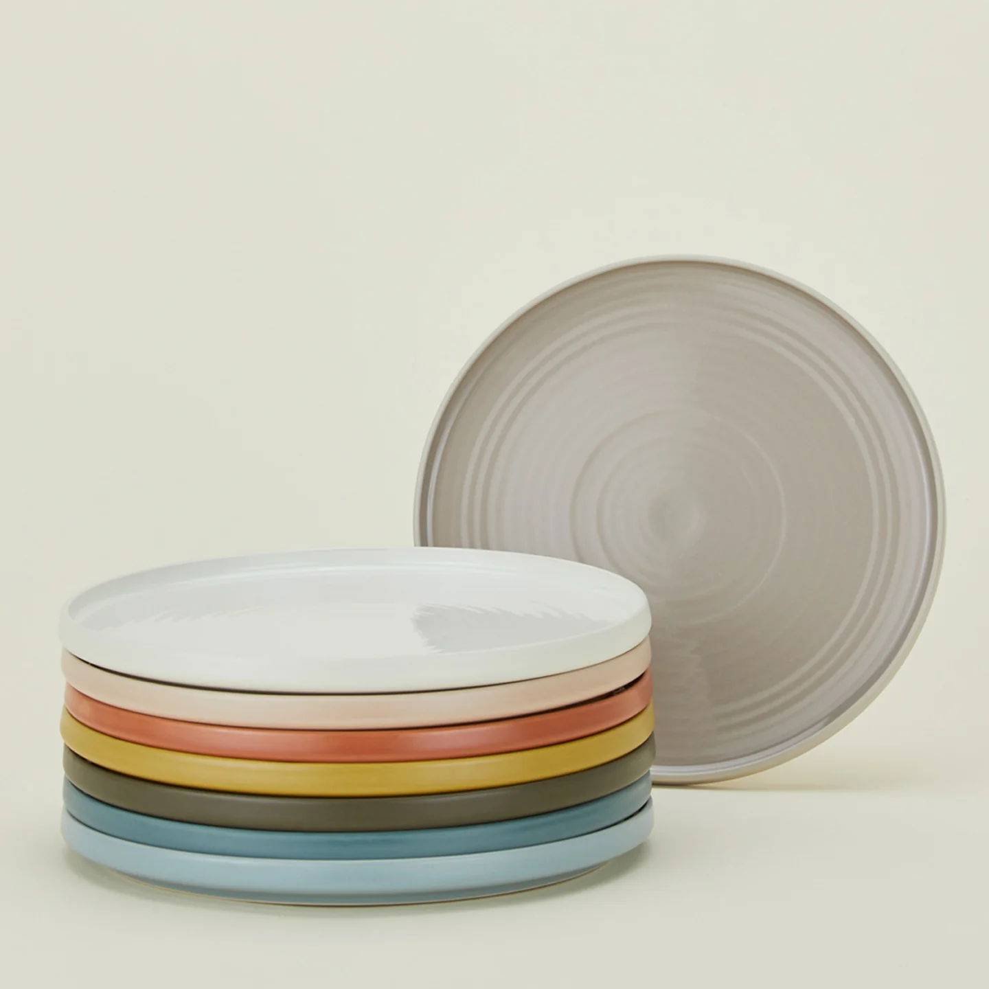 Essential Dinner Plate, Set of 4 - Olive - Image 6