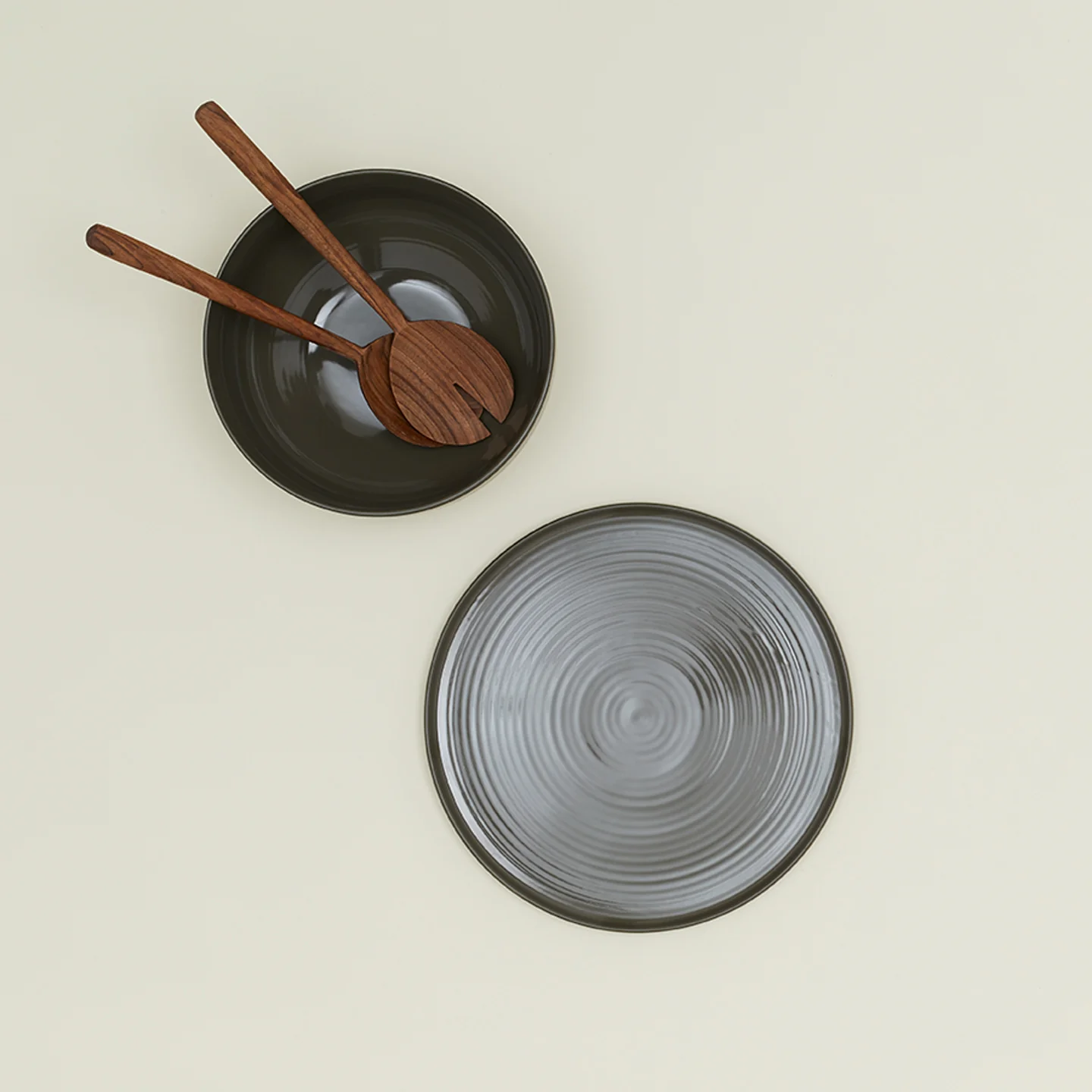 Essential Serveware, 2 Piece Set - Olive - Image 3