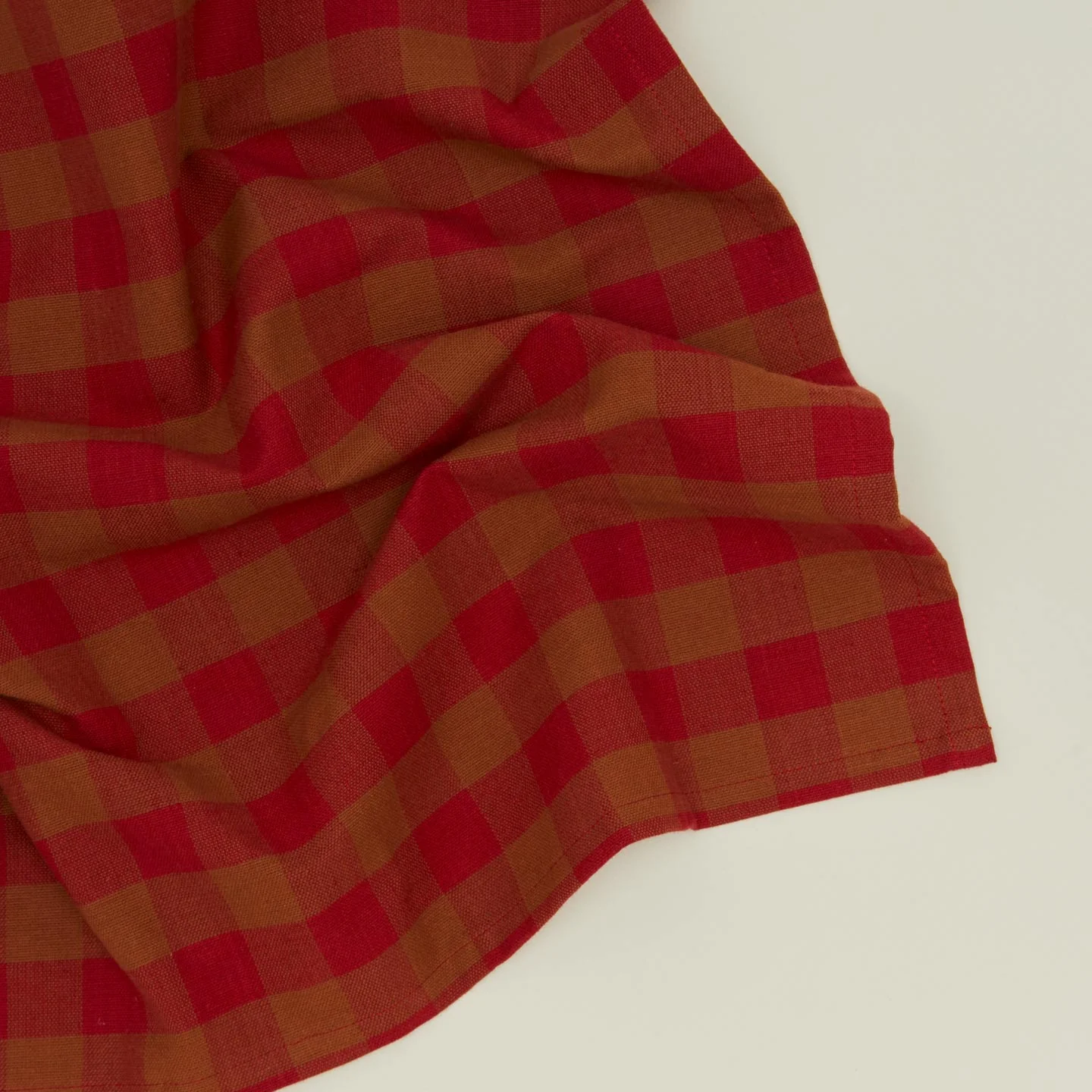 Essential Gingham Dinner Napkin, Set of 4 - Red/Terracotta - Image 3