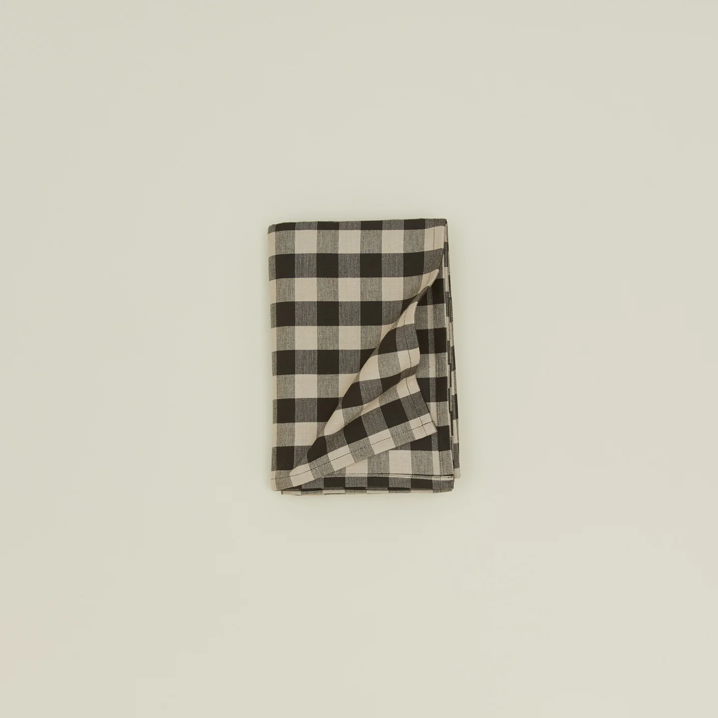 Essential Gingham Tablecloth - Light Grey/Black - Image 4