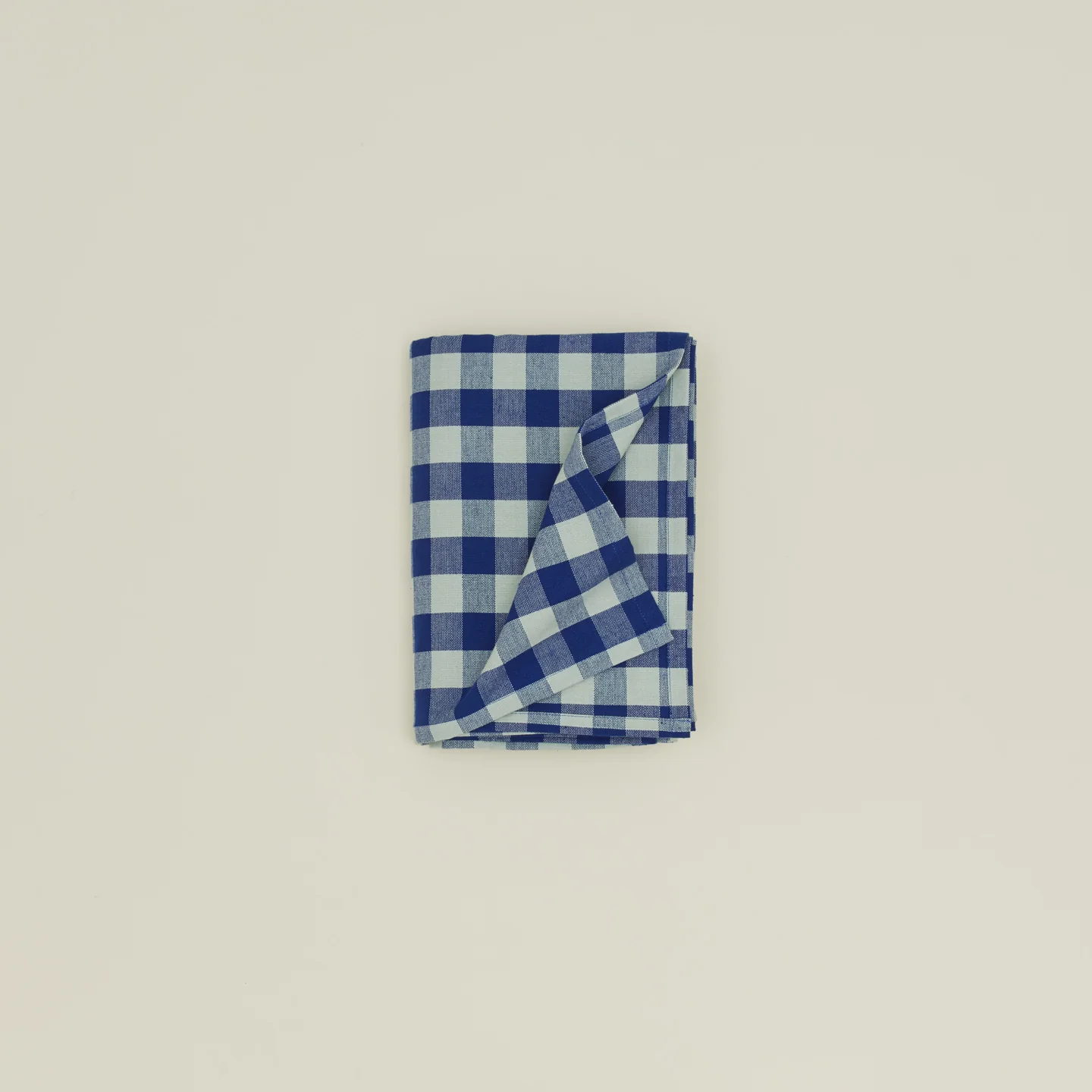 Essential Gingham Tablecloth - Sky/Blue - Image 4