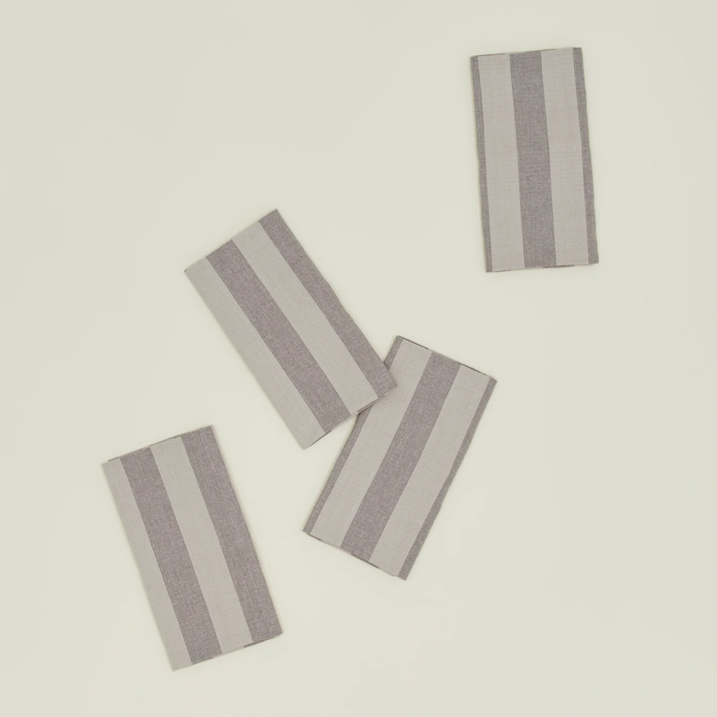 Essential Striped Dinner Napkin, Set of 4 - Light Grey/Dark Grey