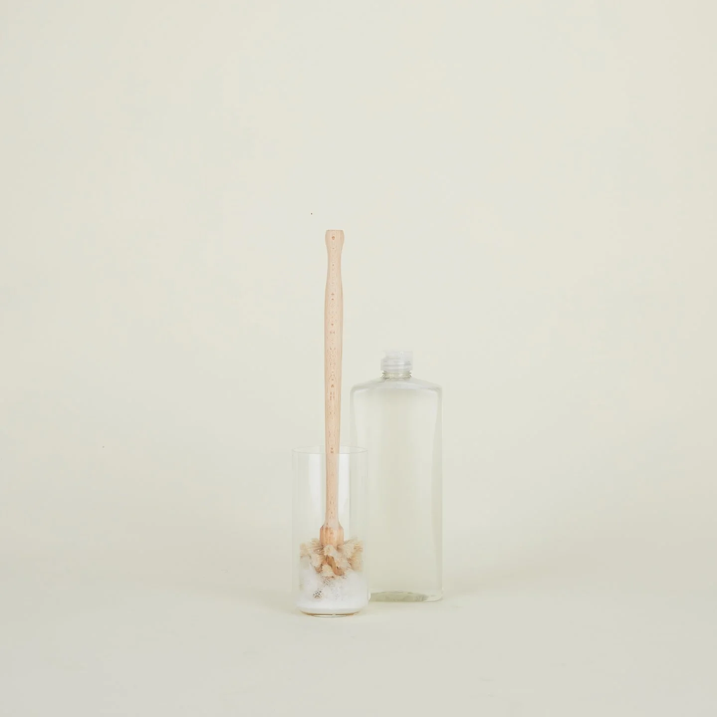 Essential Wood Glass Brush - Image 2