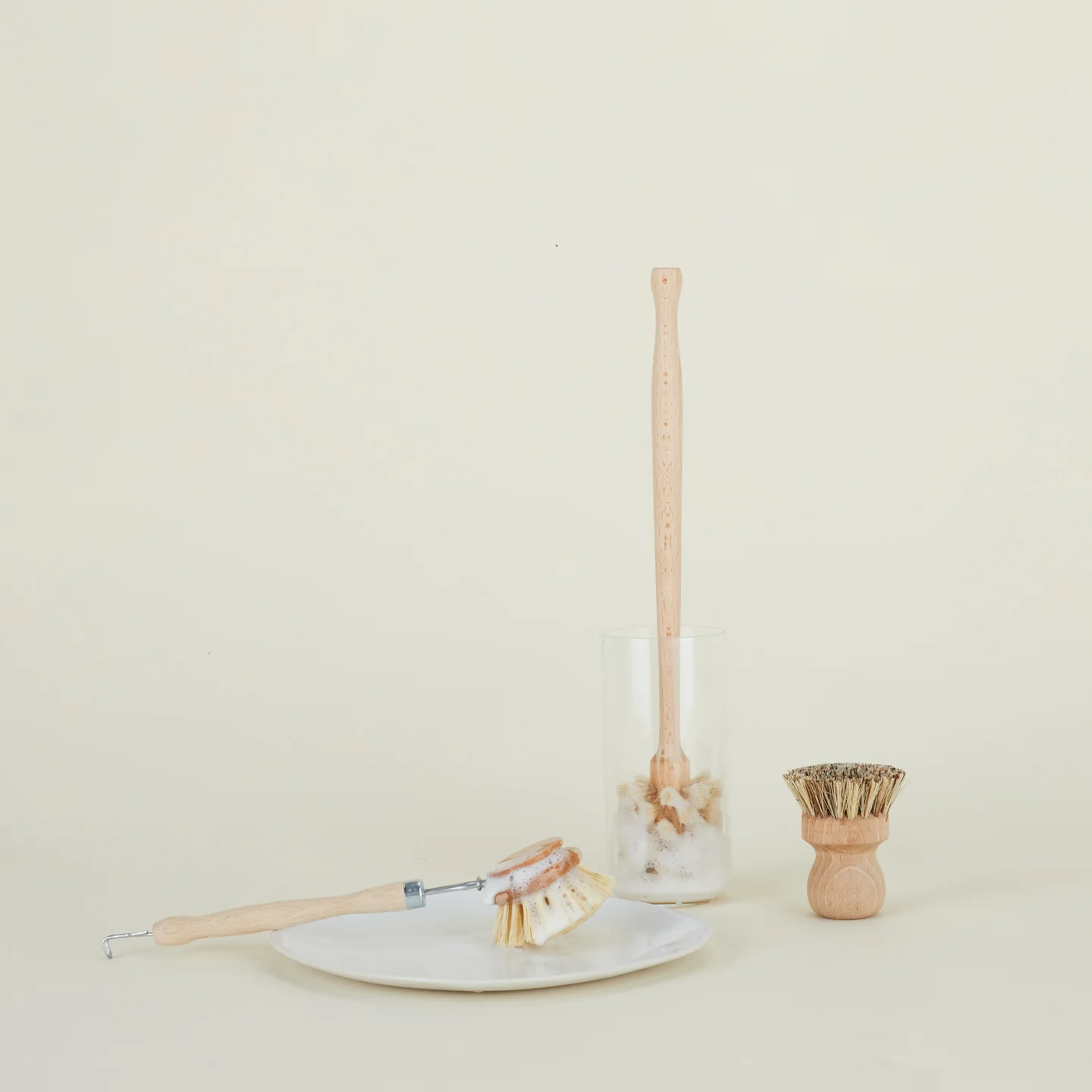 Essential Wood Glass Brush - Image 3