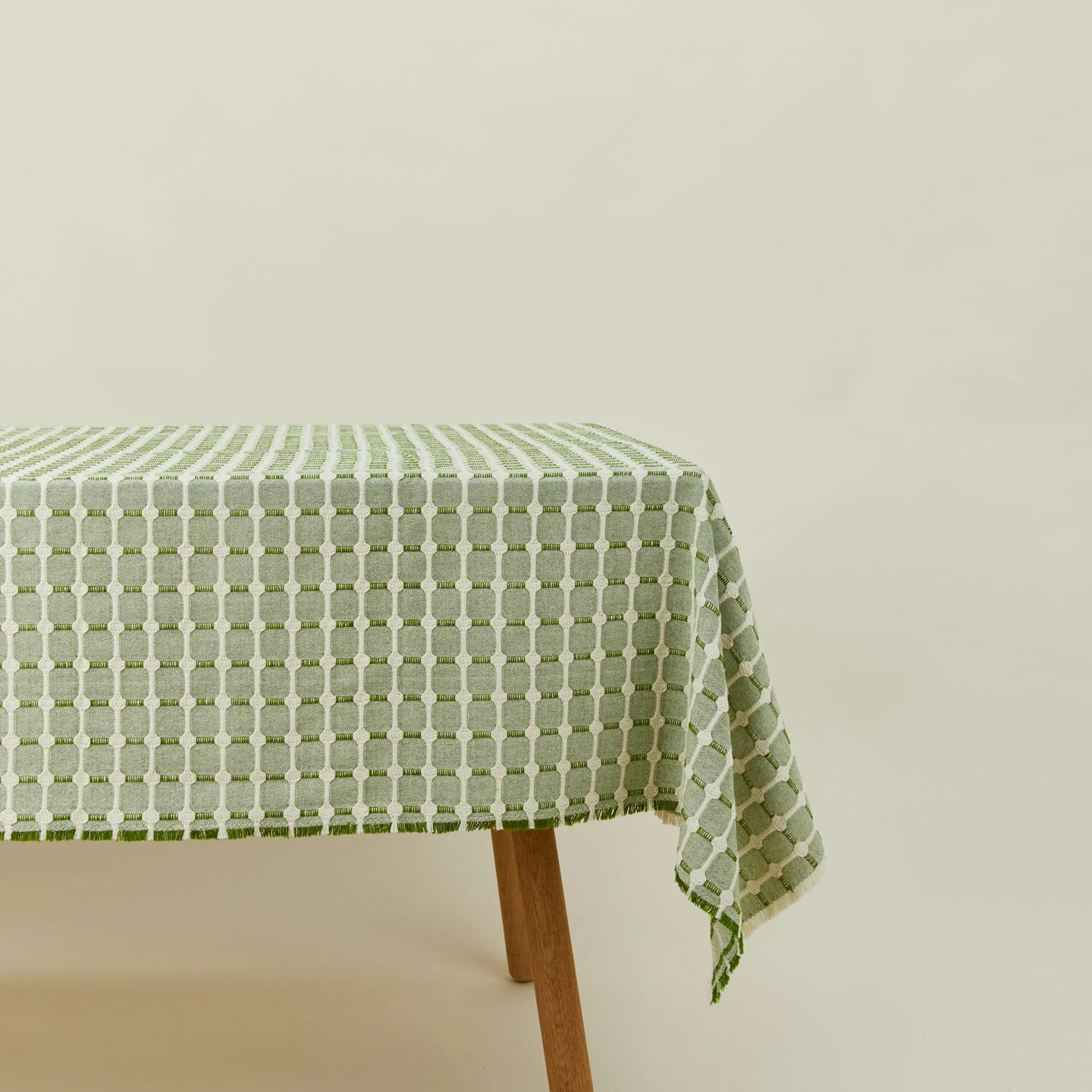 Hopsack Fringed Tablecloth - Leaf