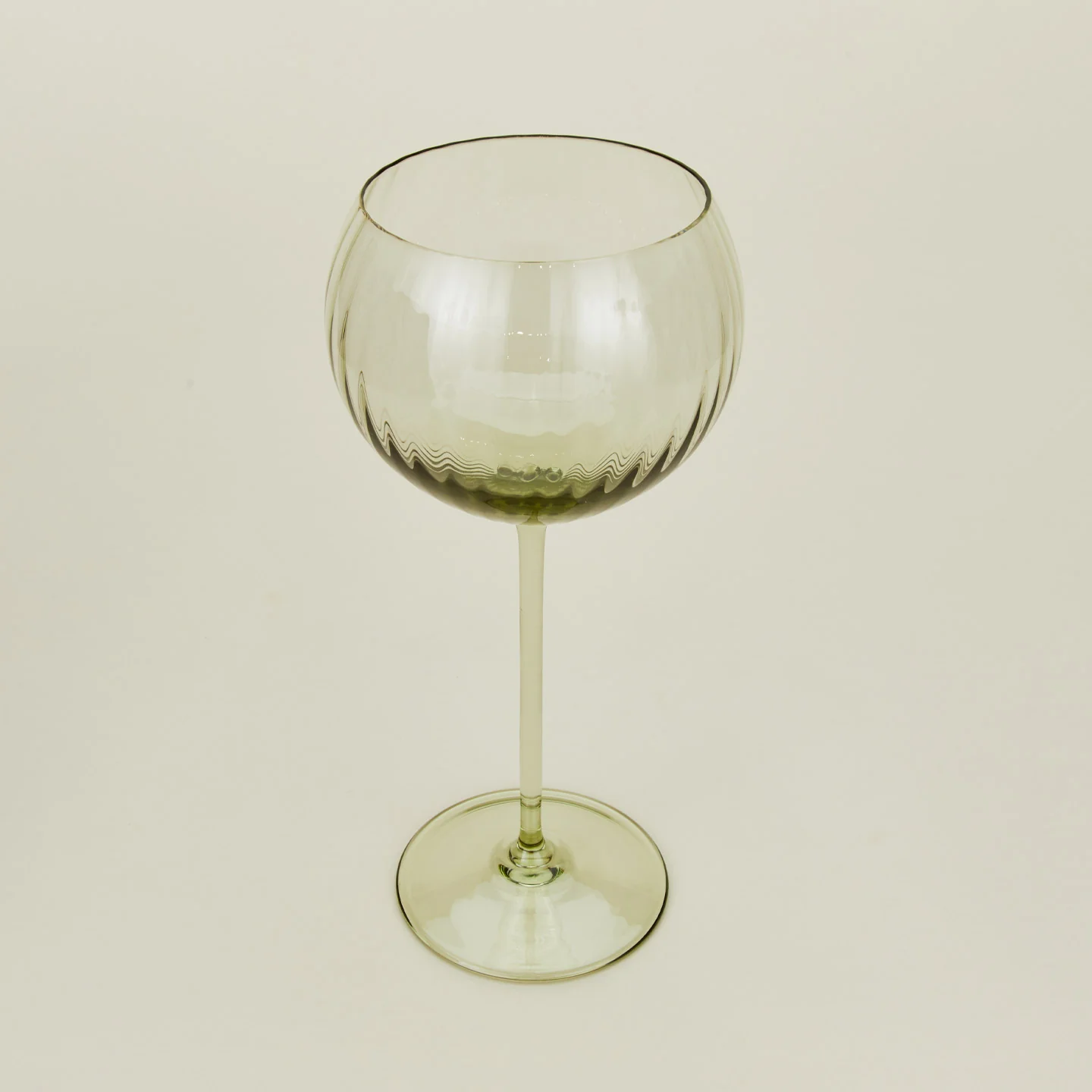 Ribbed Red Wine Glass, Set of 2 - Olive - Image 4