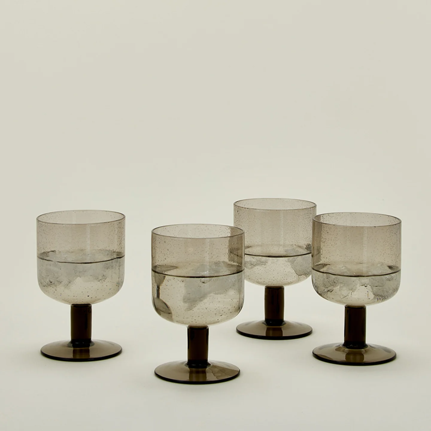Simple Seeded Glassware, Set of 4 - Smoke - Image 2