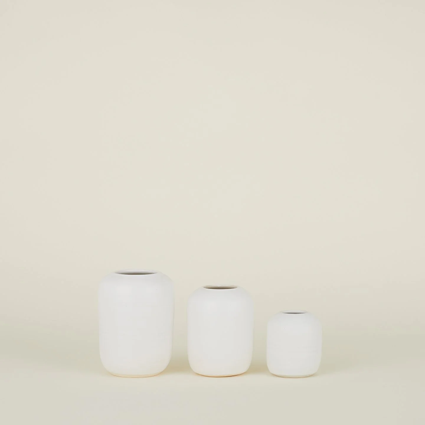 Stoneware Vase - Eggshell