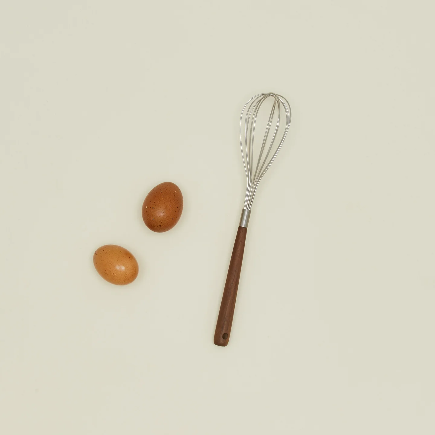 Walnut-Handled Whisk - Image 3